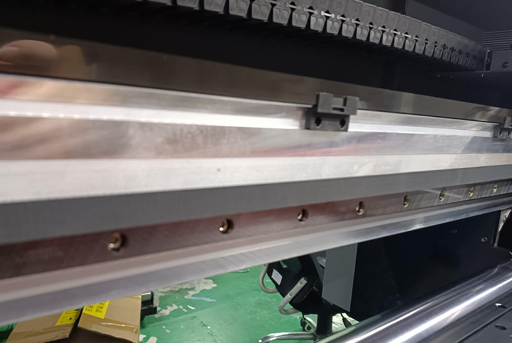 1748253022938970.jpg 进口导轨.jpg